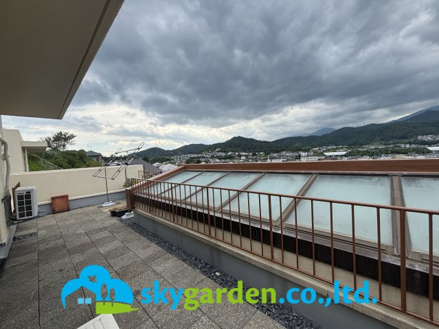 キャッスル東海大学前第二ガーデンテラスＤ棟のバルコニー