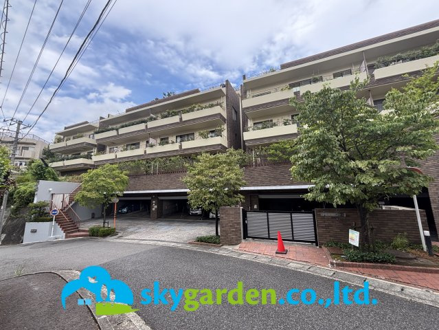 キャッスル東海大学前第二ガーデンテラスＤ棟の外観