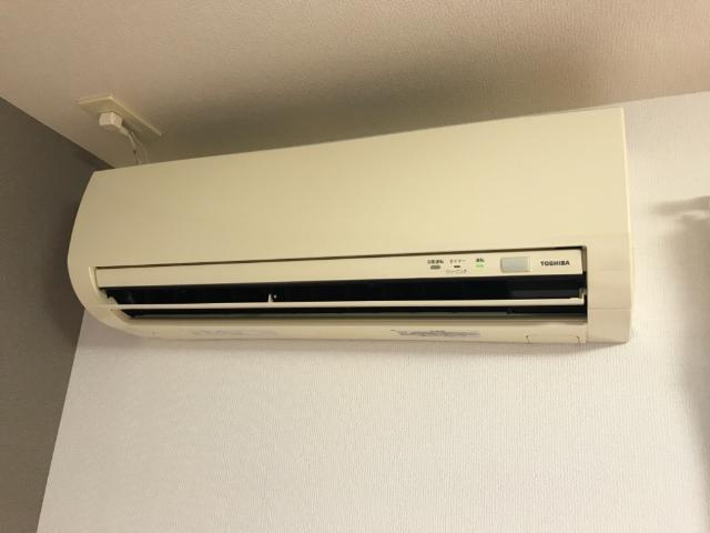 フローリィ・パルク・ヴィーブルの設備|リビングのエアコン（設備）