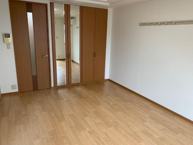 コーラル　ガーデンの内装|洋室