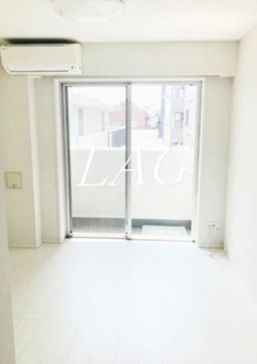 【居間・リビング】 | PREMIUM CUBE中野新橋 | 洋室のお部屋です。