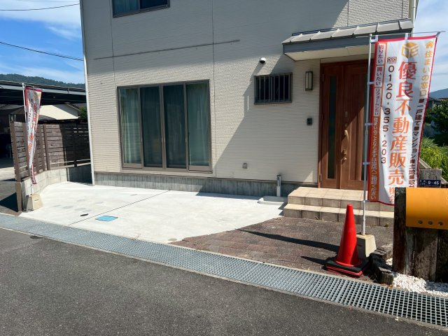 熊野町呉地２丁目9-の駐車場|一台、バイクが置けます。