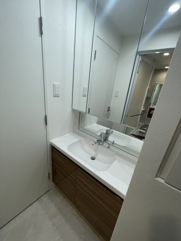 LUMIEC BUNKYO SENGOKUの洗面所