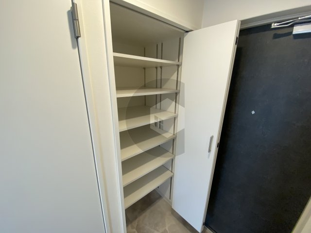 AELL OSAKA EASTの収納