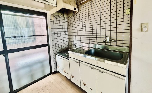 売中古戸建　中央区小豆餅1丁目のキッチン|コンパクトで使い勝手の良いキッチンです。