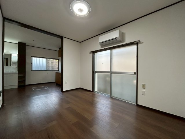 田中ハイツの居間・リビング