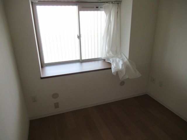 HAT神戸・脇の浜２ＬＤＫの洋室|広々とした洋室です