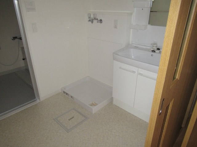 HAT神戸・脇の浜２ＬＤＫの洗面所|コンパクトで使いやすい洗面所