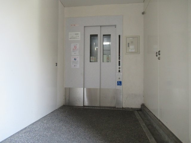 HAT神戸・脇の浜２ＬＤＫのその他共用部分|エレベーターホールです