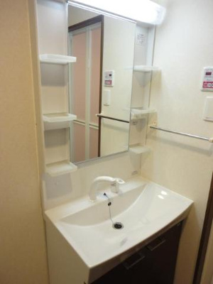 【洗面所】 | ルル・フルーレ | 洗面