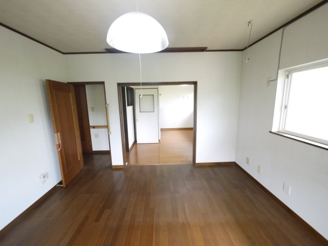 茂原市緑ヶ丘2　中古戸建の洋室|敷地約80坪３LDK 駐車2台可能  都市ガス上下水 緑ヶ丘分譲地内 スーパーせんどう徒歩約4分