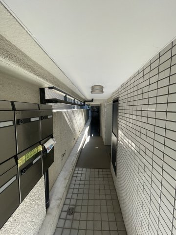 ルート丘の上のエントランス