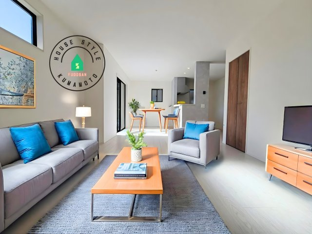 宇城市松橋町久具第1-2棟（2号棟）　の居間・リビング|明るく開放的なリビングダイニングは豊かな陽光が注ぎ込み、やすらぎの空間を演出してくれます。ご家族で楽しいひとときをお過ごし下さい。※家具はCGを合成したものです。