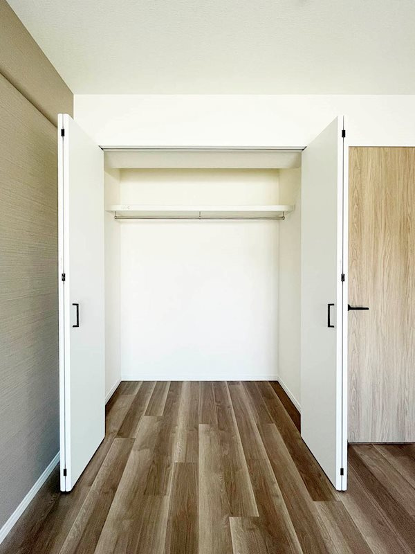 魚崎レックスマンション壱号棟の収納|洋室約6.2帖のクローゼット