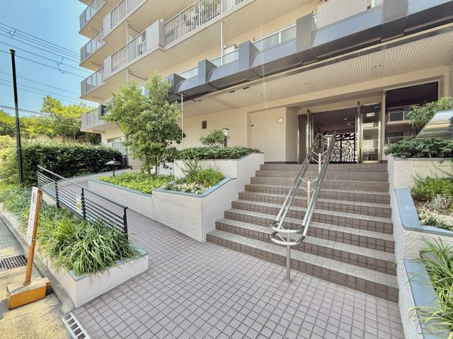 魚崎レックスマンション壱号棟のエントランス|マンション入口