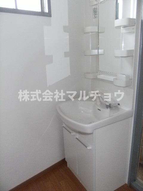 ビブレ下三栖の独立洗面台|独立洗面台です