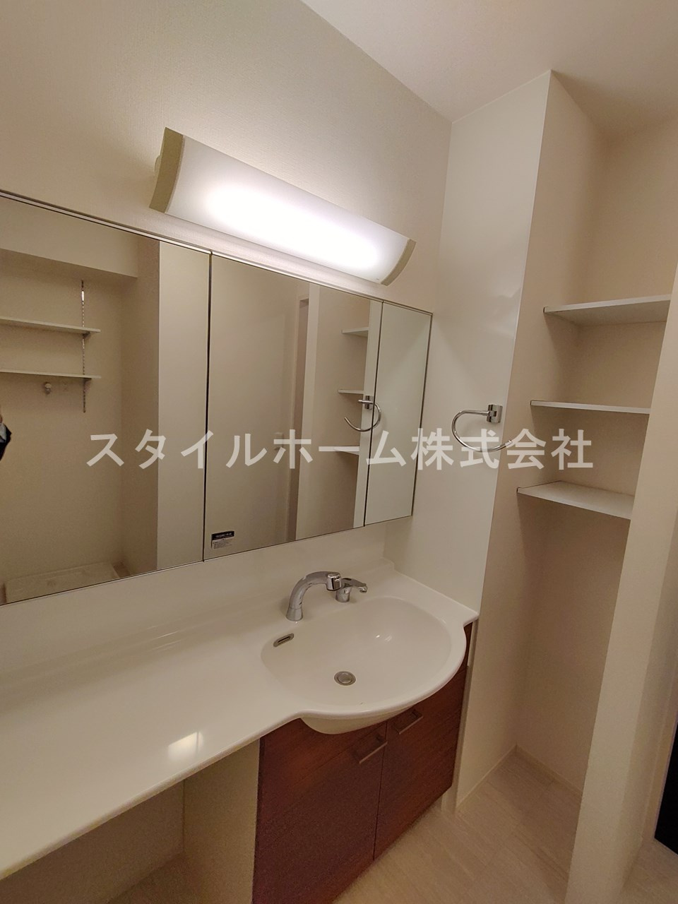 グラン　シャリオＢの洗面所|別部屋写真です。