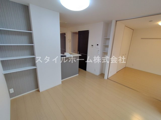 グラン　シャリオＢの居間・リビング|別部屋写真です。