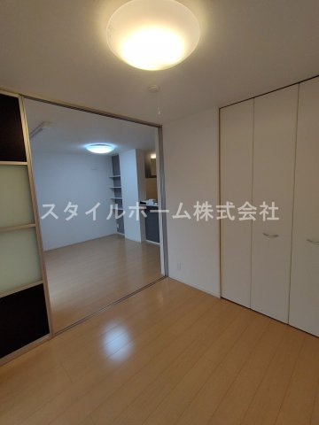 グラン　シャリオＢの居間・リビング|別部屋写真です。