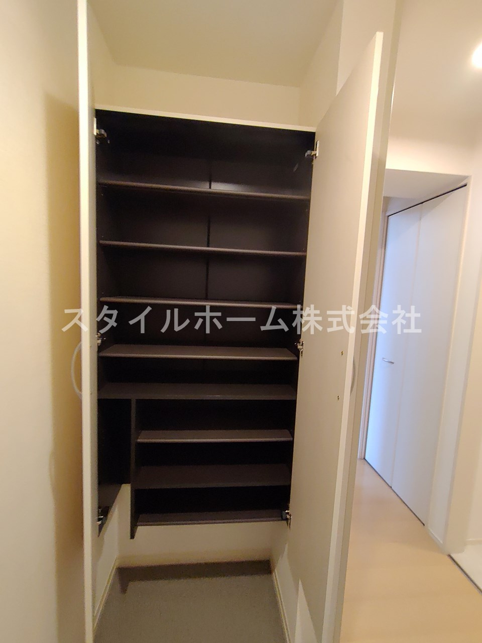 グラン　シャリオＢの収納|別部屋写真です。