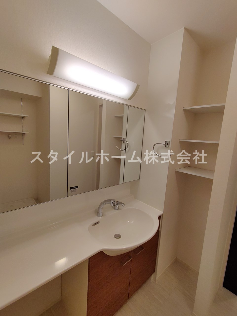 グラン　シャリオＢの洗面所|別部屋写真です。