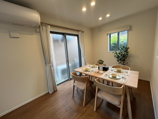 屋上ある生活って想像つきます？【藤沢市石川1丁目】新築戸建の居間・リビング