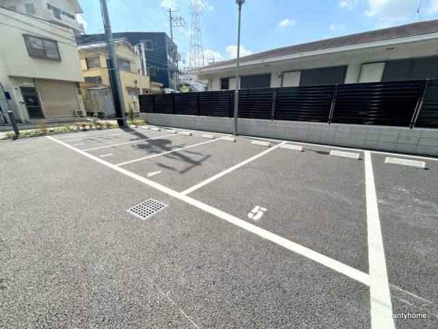VITA荒本　仲介手数料無料の駐車場