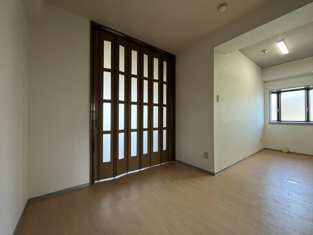 【居間・リビング】 | チョコレートヒルズ古河 | 同物件・別部屋画像