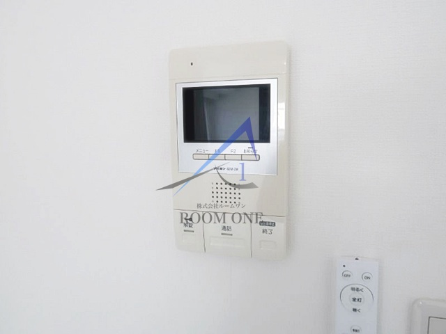 レジデンス緑のセキュリティ|モニター付きインターホンです。