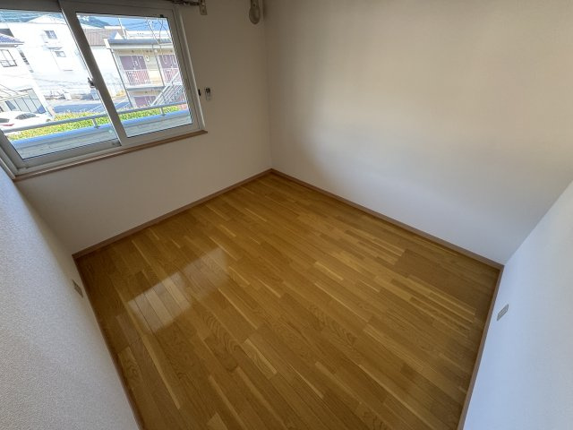 東野タウンハウスⅢ　Ｂの洋室