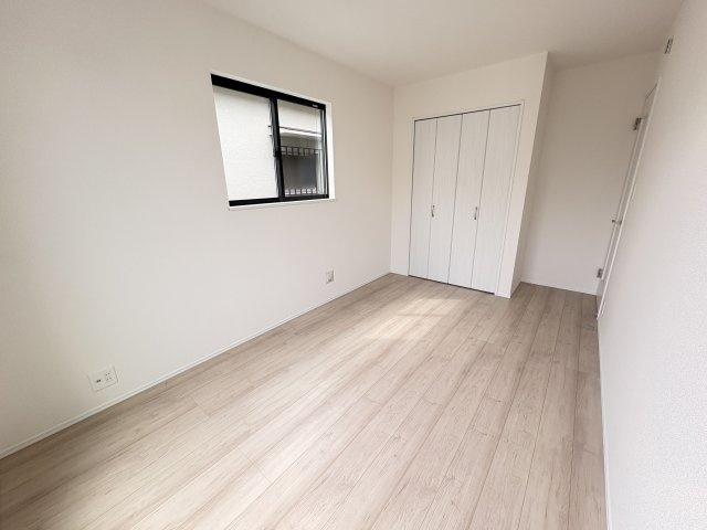 明石市西明石北町１丁目新築戸建の洋室