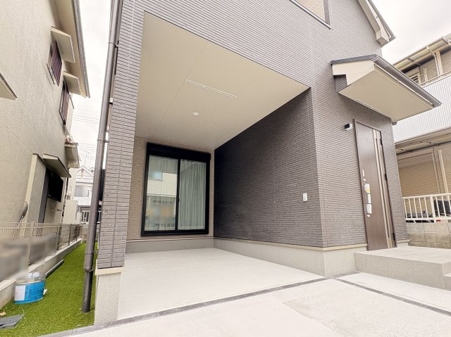 明石市西明石北町１丁目新築戸建の駐車場