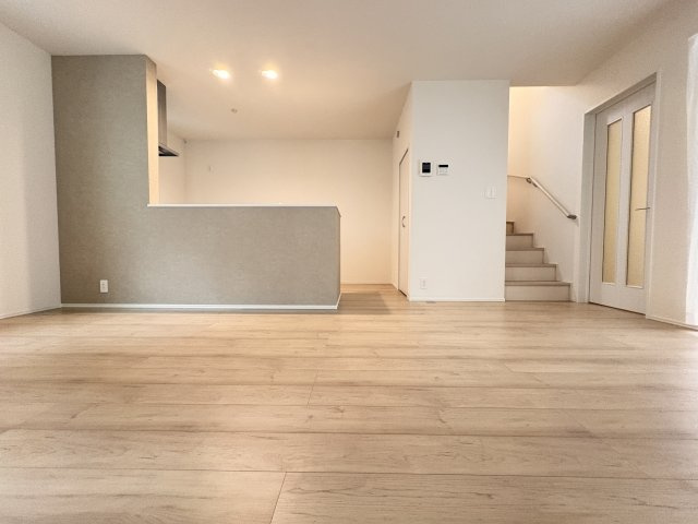 明石市西明石北町１丁目新築戸建の居間・リビング