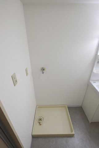 【設備】 | 日吉マンション | 室内洗濯機置場