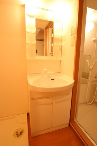 大阪市都島区東野田町１丁目の賃貸マンションの洗面所