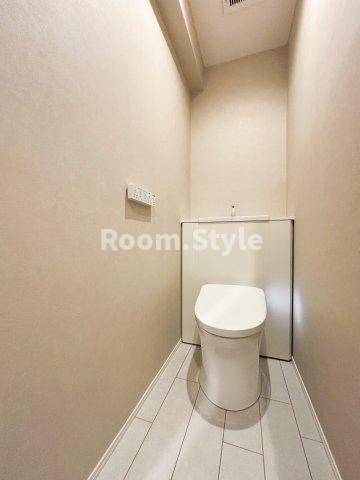 SUN麻布十番のトイレ|空室のためご都合に合わせてご内覧できます
お問合せはお電話でもお受付しております。
03-6450-5211