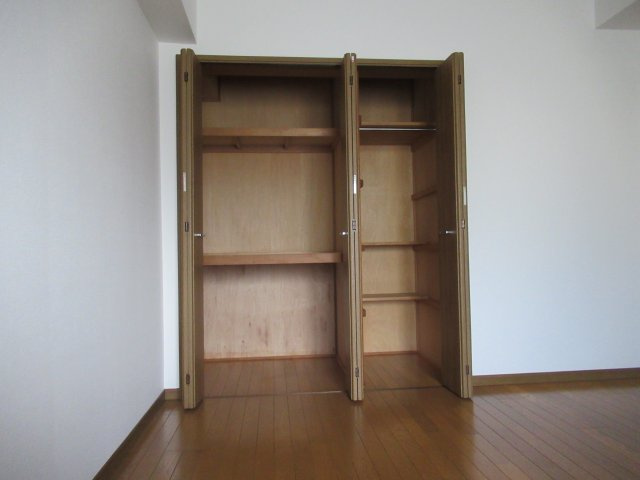 HAT神戸・脇の浜１ＬＤＫの収納|収納豊富です