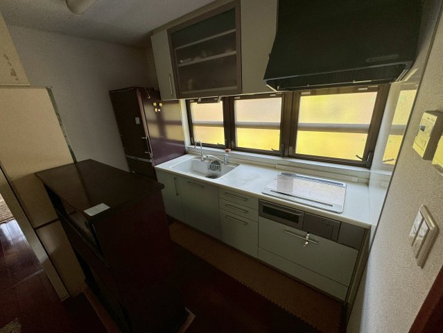 羽咋市千里浜町ホ　中古のキッチン