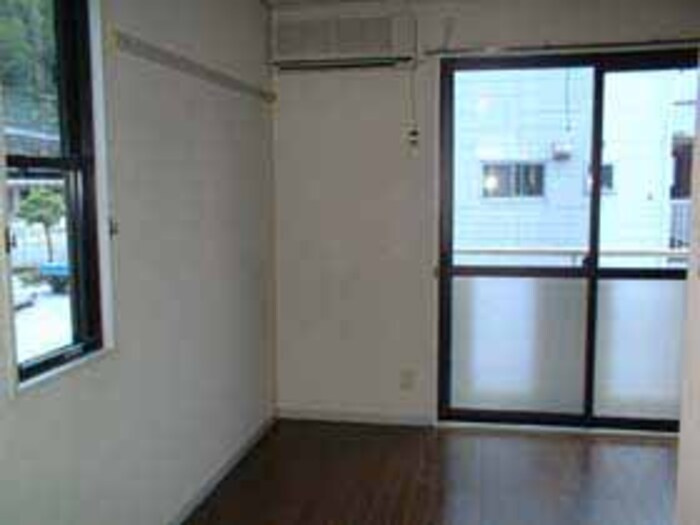 セジュール･パレの洋室|205：洋室（エアコン）