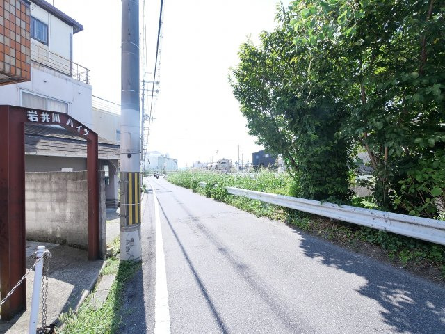 岩井川ハイツの周辺