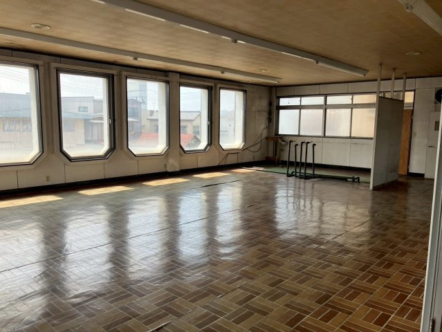 錦町ビルの内装|明るい室内です