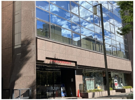 千代田生命京都御池ビルの外観