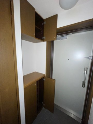 【玄関】 | ライオンズマンション川越南 | 玄関収納
