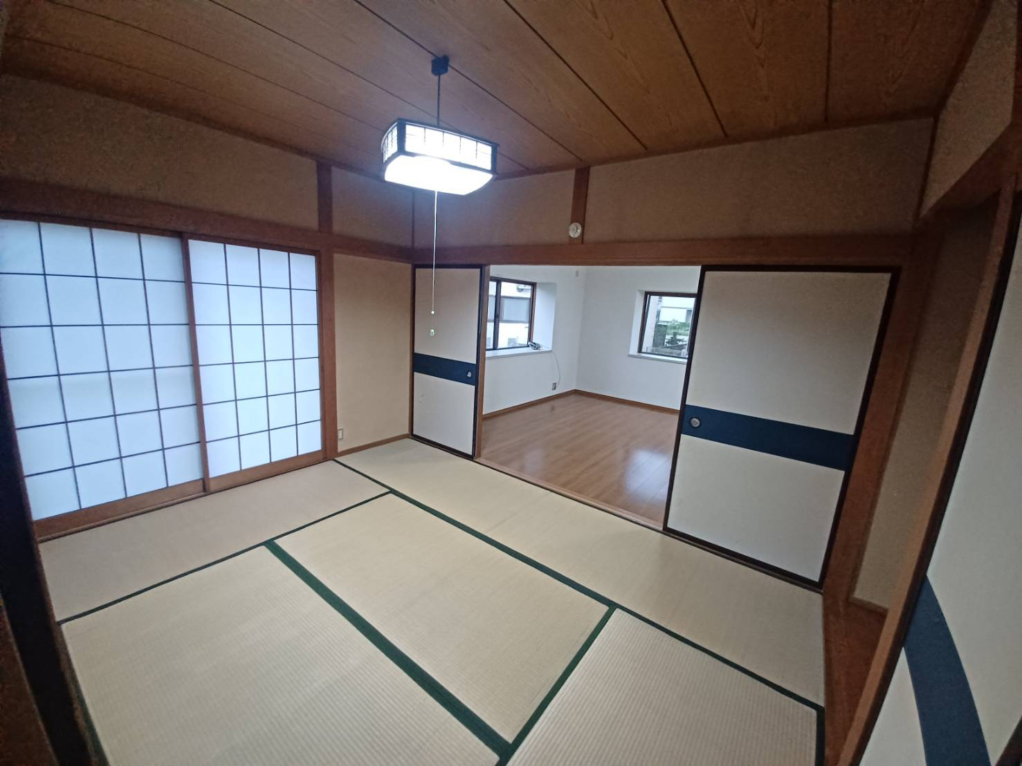 日渡戸建の和室