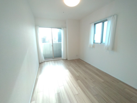 エステムコート名古屋・栄デュアルレジェンドの洋室