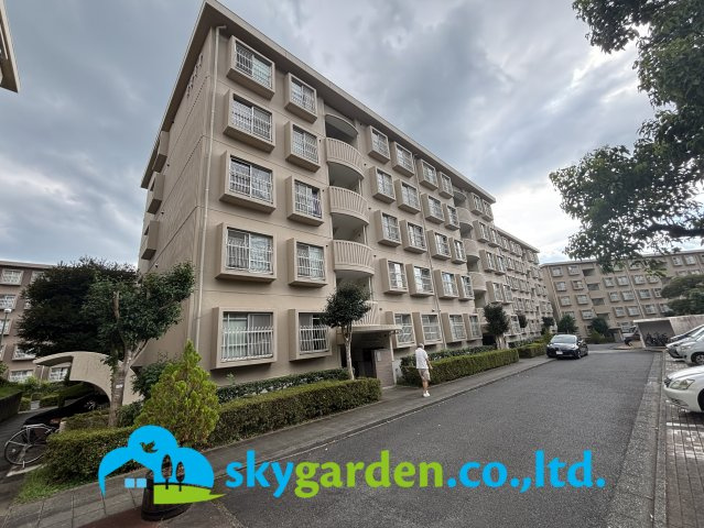 南が丘さつき東住宅団地の外観