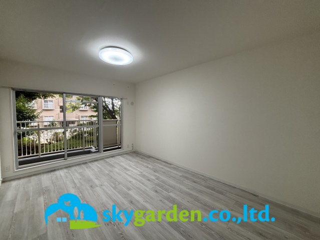 南が丘さつき東住宅団地の洋室