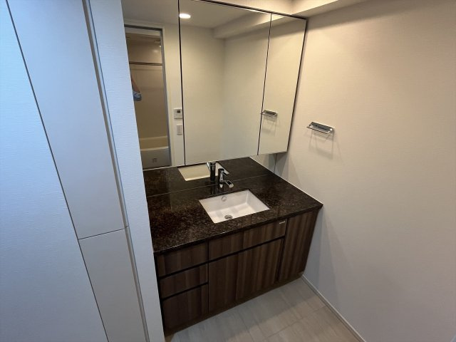 台東区池之端２丁目の賃貸マンション