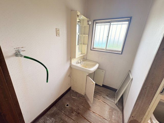 【敷地100坪以上】いすみ市岬町江場土　戸建ての脱衣所