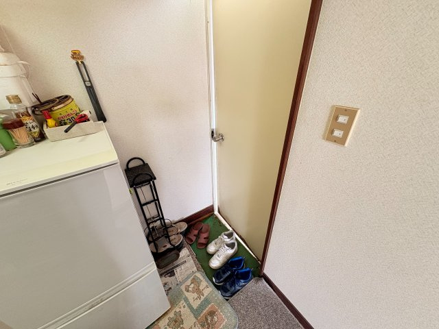 【敷地100坪以上】いすみ市岬町江場土　戸建ての玄関|落ち着いた玄関です